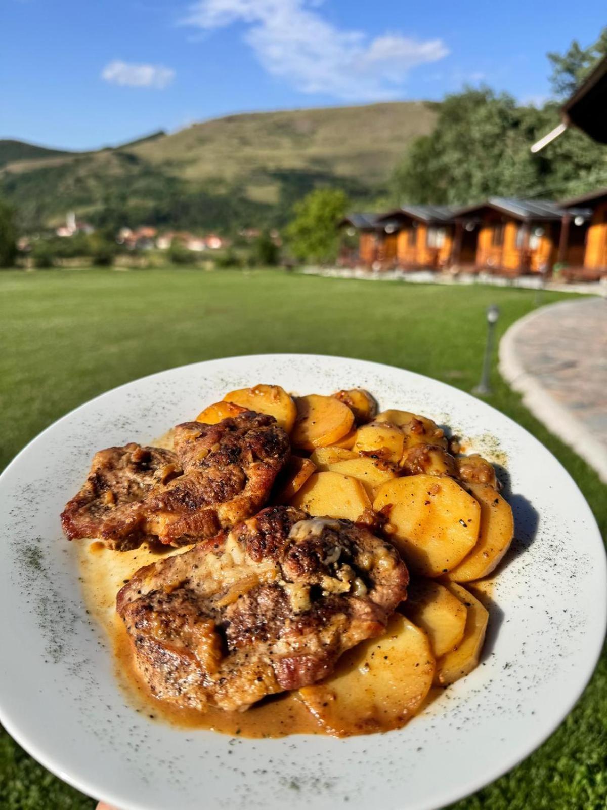 Bodrogeni Căsuțe Hotel Poiana Aiudului Exterior foto
