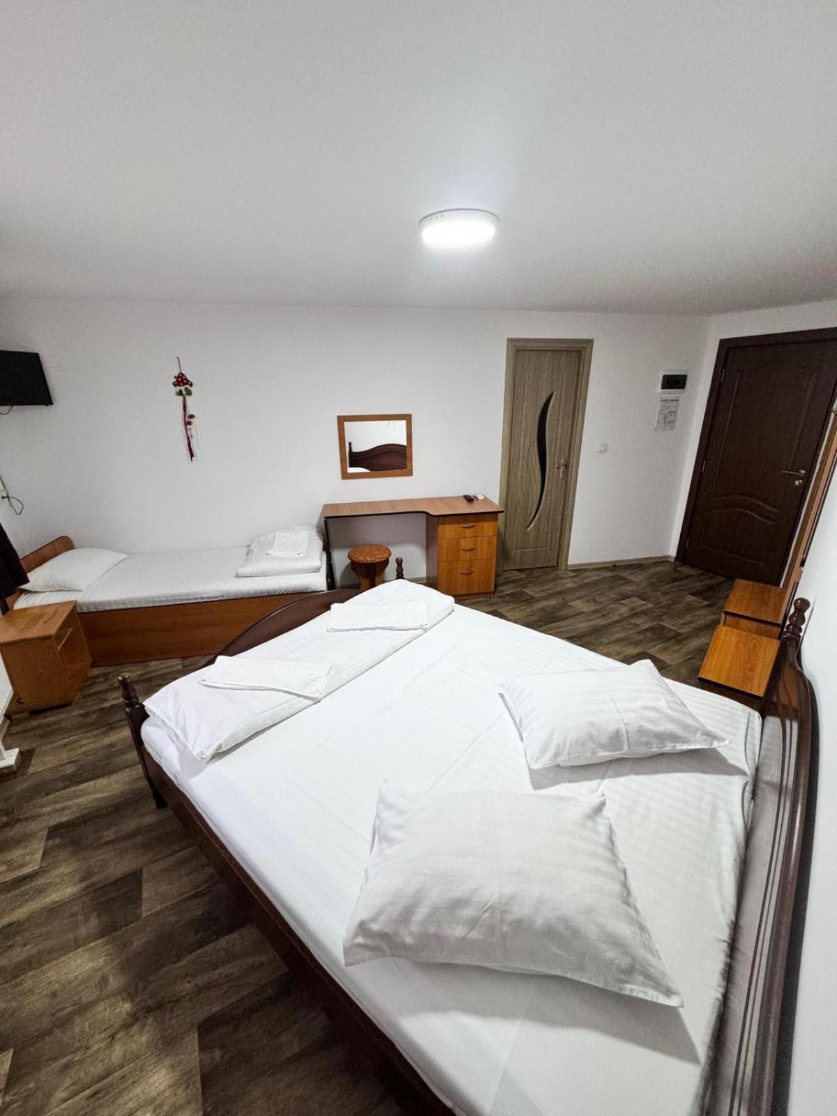 Bodrogeni Căsuțe Hotel Poiana Aiudului Exterior foto